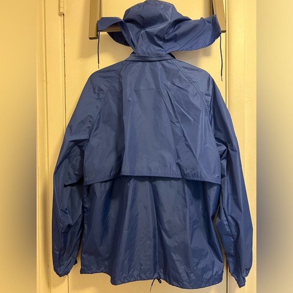 Large blue Woolrich windbreaker jacket - Picture 5 of 9